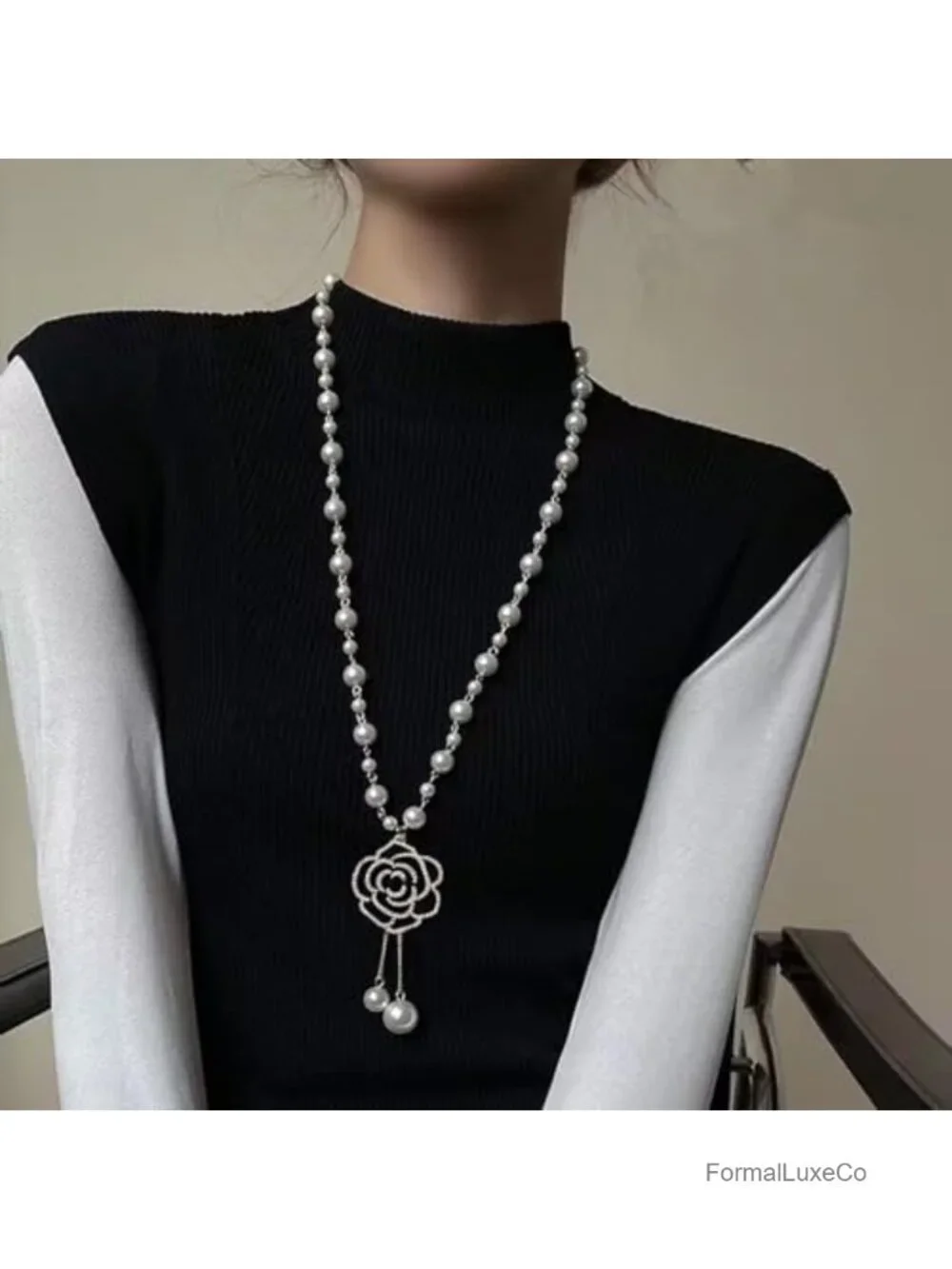Vintage Rhinestone Pearl Rose Pendant Necklace, Long Chain, Lobster Clasp